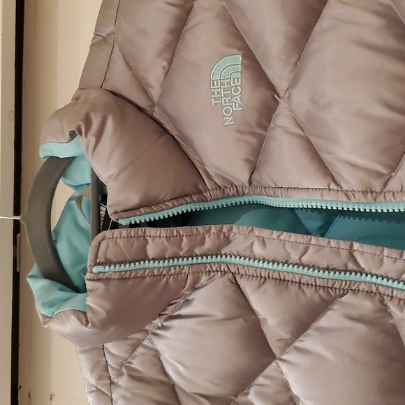 The North Face Coat - Picture 3 of 8